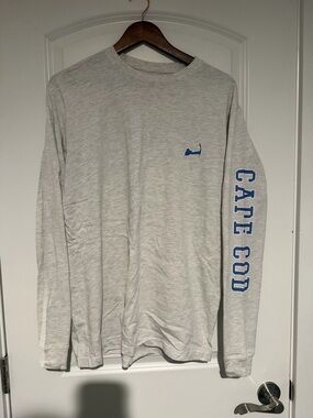 Cuffy’s Cape Cod Long-Sleeve Tee - Light Gray
